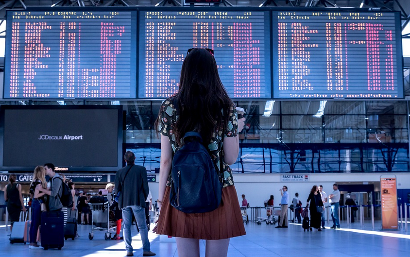 Reisen: Es wird viel mehr geflogen als früher +++ 3300 km mehr Reisestrecken +++ Städter fliegen am meisten