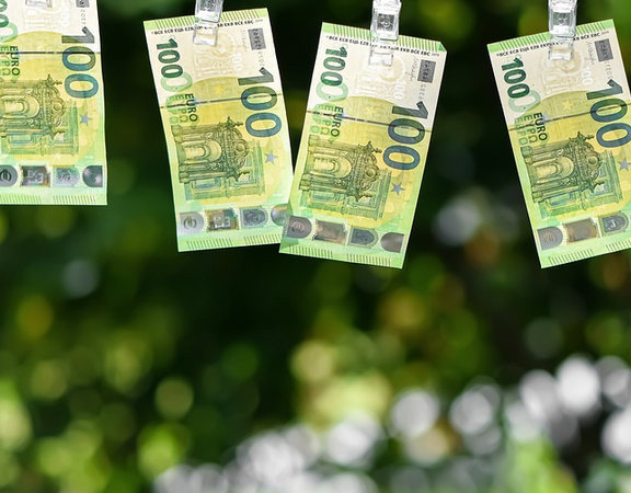 Koordinierte Anti-Mafia-Aktion  +++ Verhaftungen in der Schweiz und Italien +++ Hausdurchsuchungen
