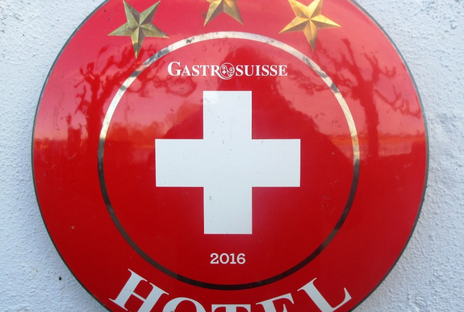 Knebelverträge bei Buchungsplattformen für Hotels: Gesetzesänderung gefordert