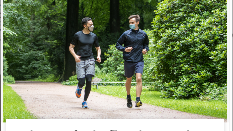 Eigene verbrauchte Luft einatmen beim Joggen im Freien