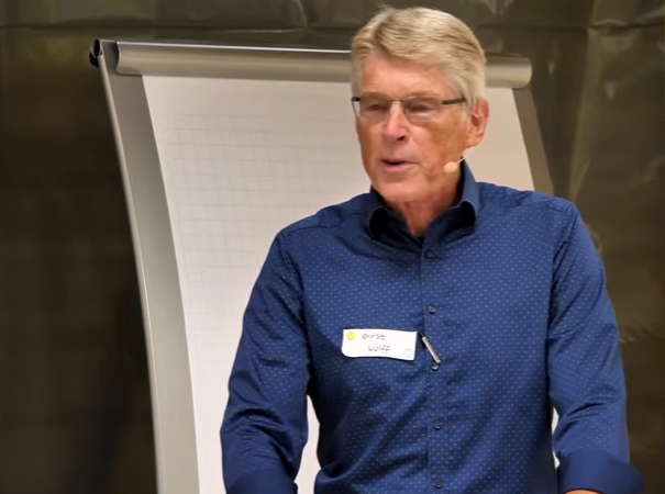 WEFF (nicht WEF) Davos: Rede von Ernst Wolff – Wie geht es weiter mit Corona?