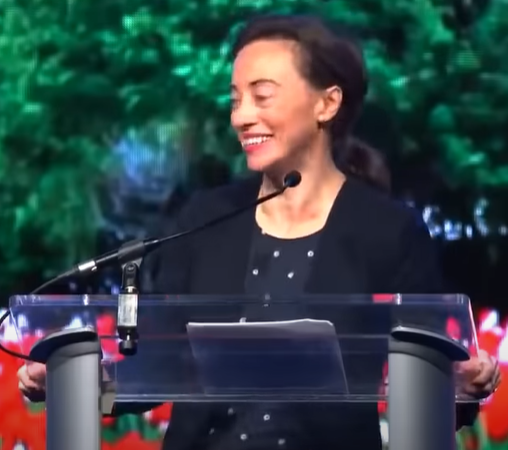 Prof. Dr. Julie Ponesse; Hannah Arendts „Banalität des Bösen“ in punkto Adolf Eichmann