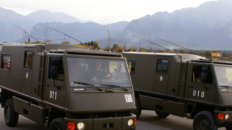 Werterhalt Duro: Auslieferung von 759 Armee-Transportfahrzeugen mit umweltfreundlichem Motor