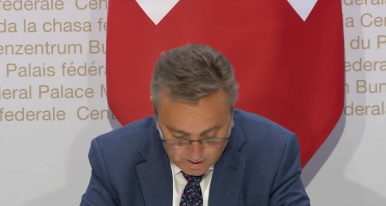 Albert Rösti und Roberto Schmid an Medienkonferenz zur Abstimmung über das Klimagesetz