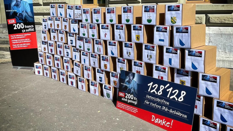 SRG-Initiative «200 Franken sind genug!» eingereicht
