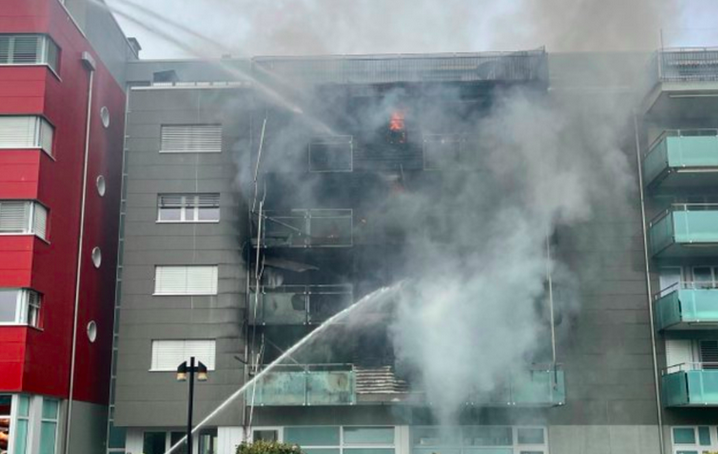 In Monthey brennt fünfstöckiges Wohnhaus in der Avenue du Crochetan