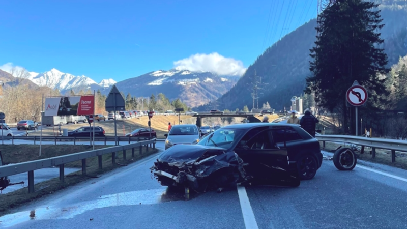 Unfall Seewis-Pardisla: Heftige frontal-seitliche Kollision