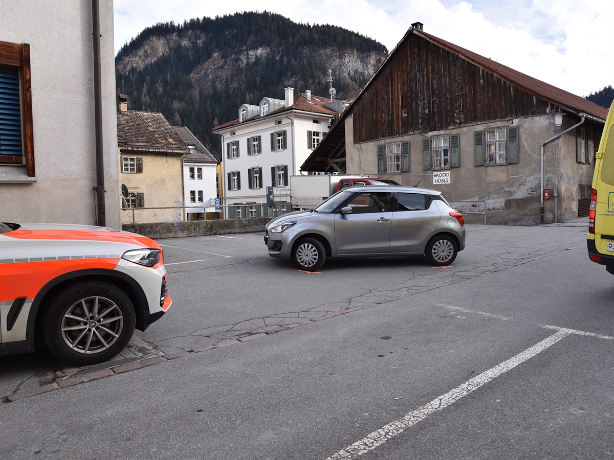 Unfall in Thusis: Frau (73) fährt Frau (90) an