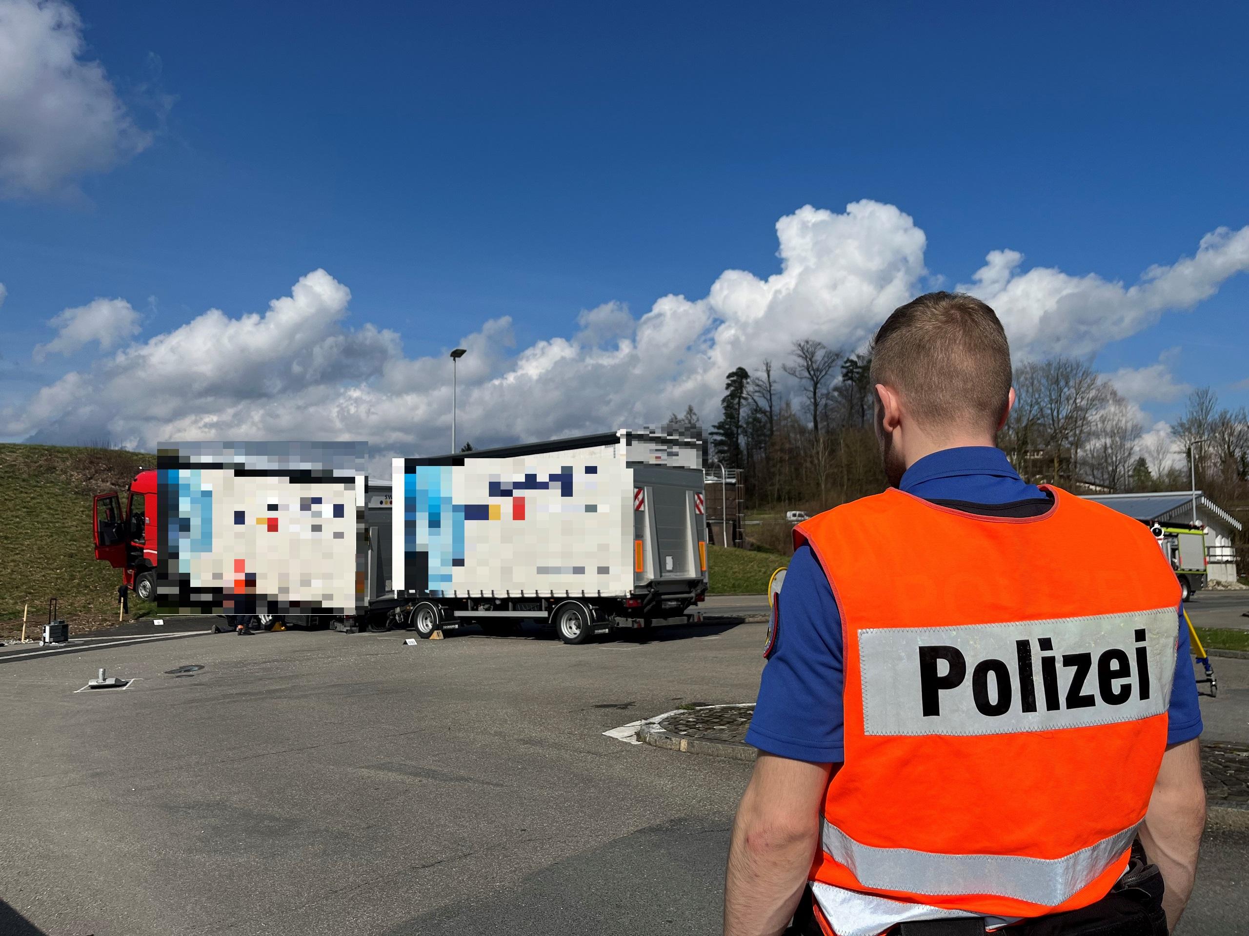 Von Laterne getötet: Kandelaber erschlägt Lkw-Chauffeur