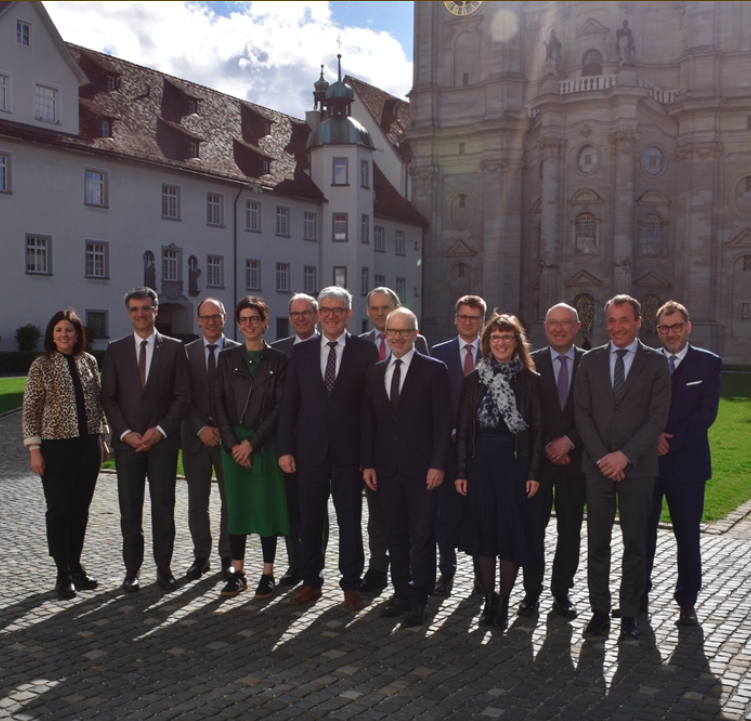 Regierung des Kantons St.Gallen empfängt die Bündner Regierung