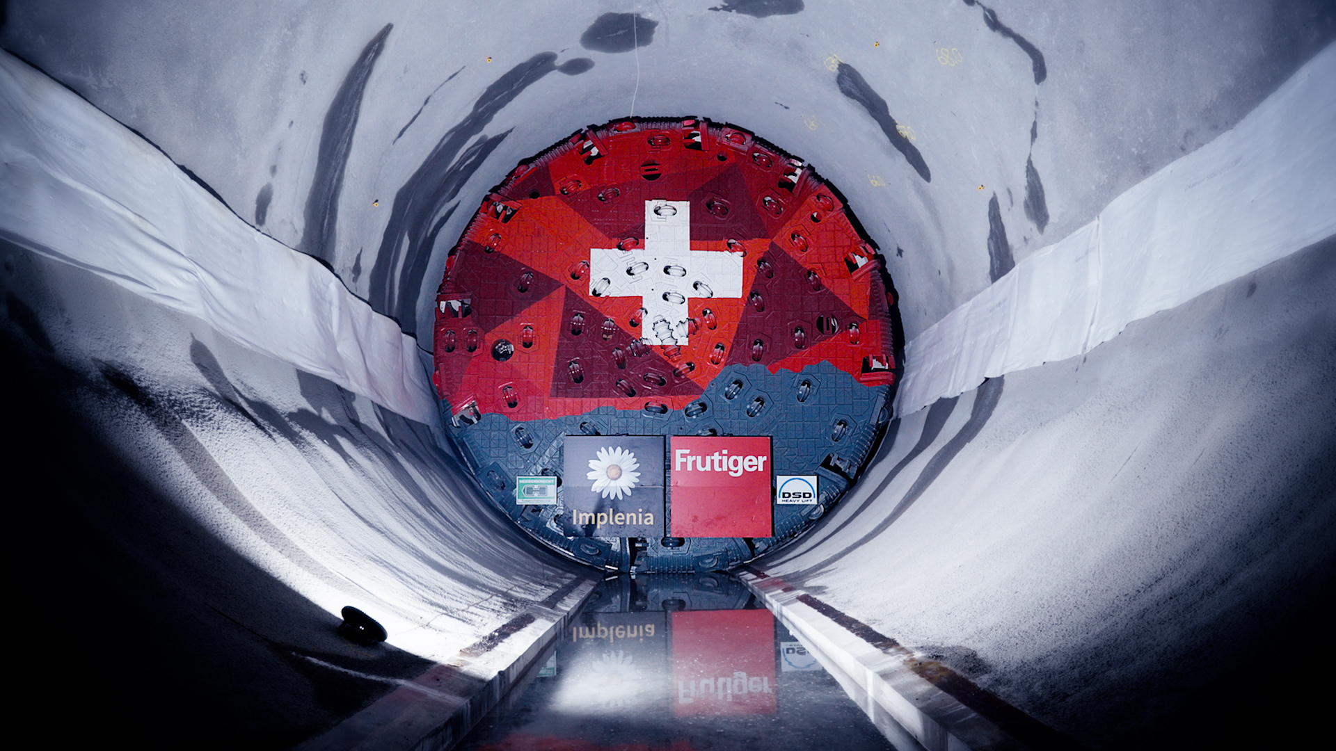 Die Tunnelbohrmaschinen sind gestartet: Nun läuft der Hauptvortrieb für die zweite Gotthardröhre