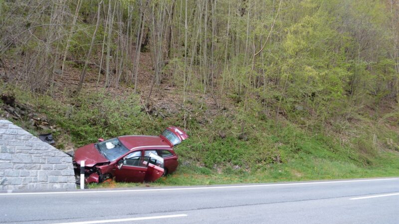 Bergell: Kollision nach Sekundenschlaf in Bregaglia