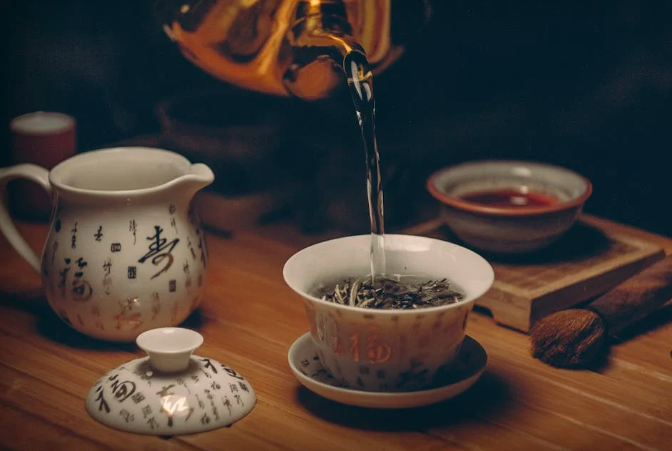Die 15 gesündesten Teesorten der Welt: Welche Wirkung Grüntee, Oolong und Co. wirklich haben