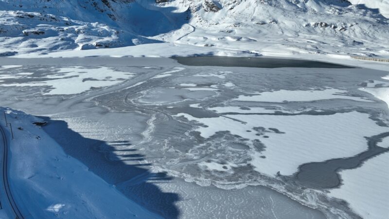 Bernina Hospiz: Mann bricht im Lago Bianco ein und stirbt