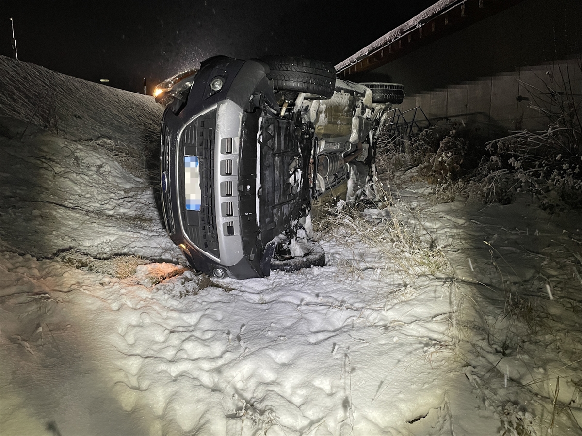 Unfallflucht: Alkoholisierter Autolenker verursacht Unfälle in Valchava und St. Moritz