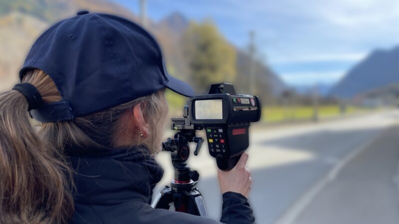 Trun – Tavanasa – Mutteins – Ilanz: Aggro-Raser (24) gestoppt – 180 bei erlaubten 80 Kmh