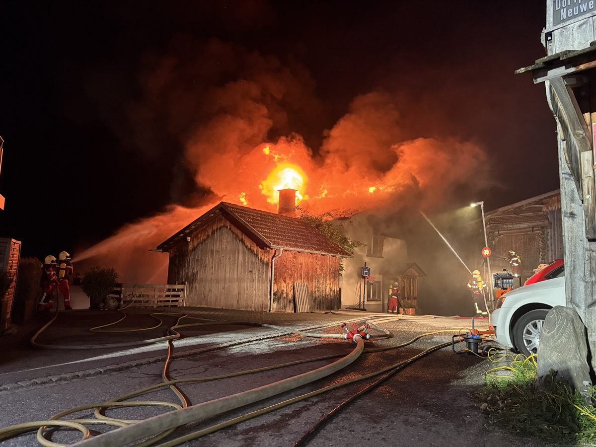 Feuerwehreinsatz in Churwalden: Vollbrand eines Wohnhauses