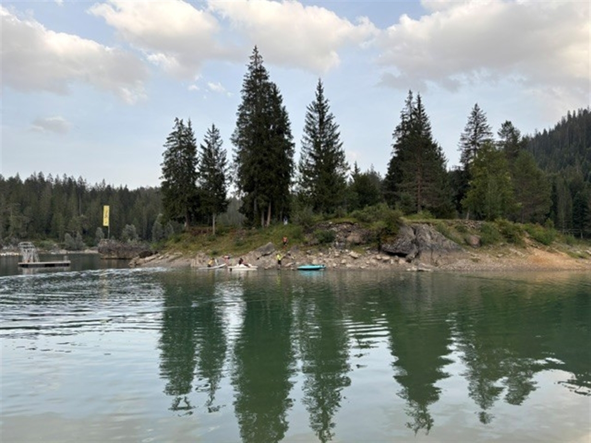 Tödlicher Badeunfall im Caumasee in Flims