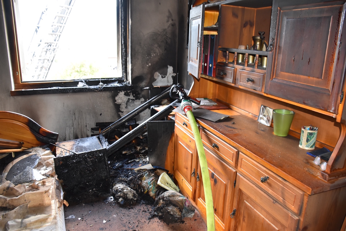 Brand in Thusis: Bewohner von Mehrfamilienhauses evakuiert
