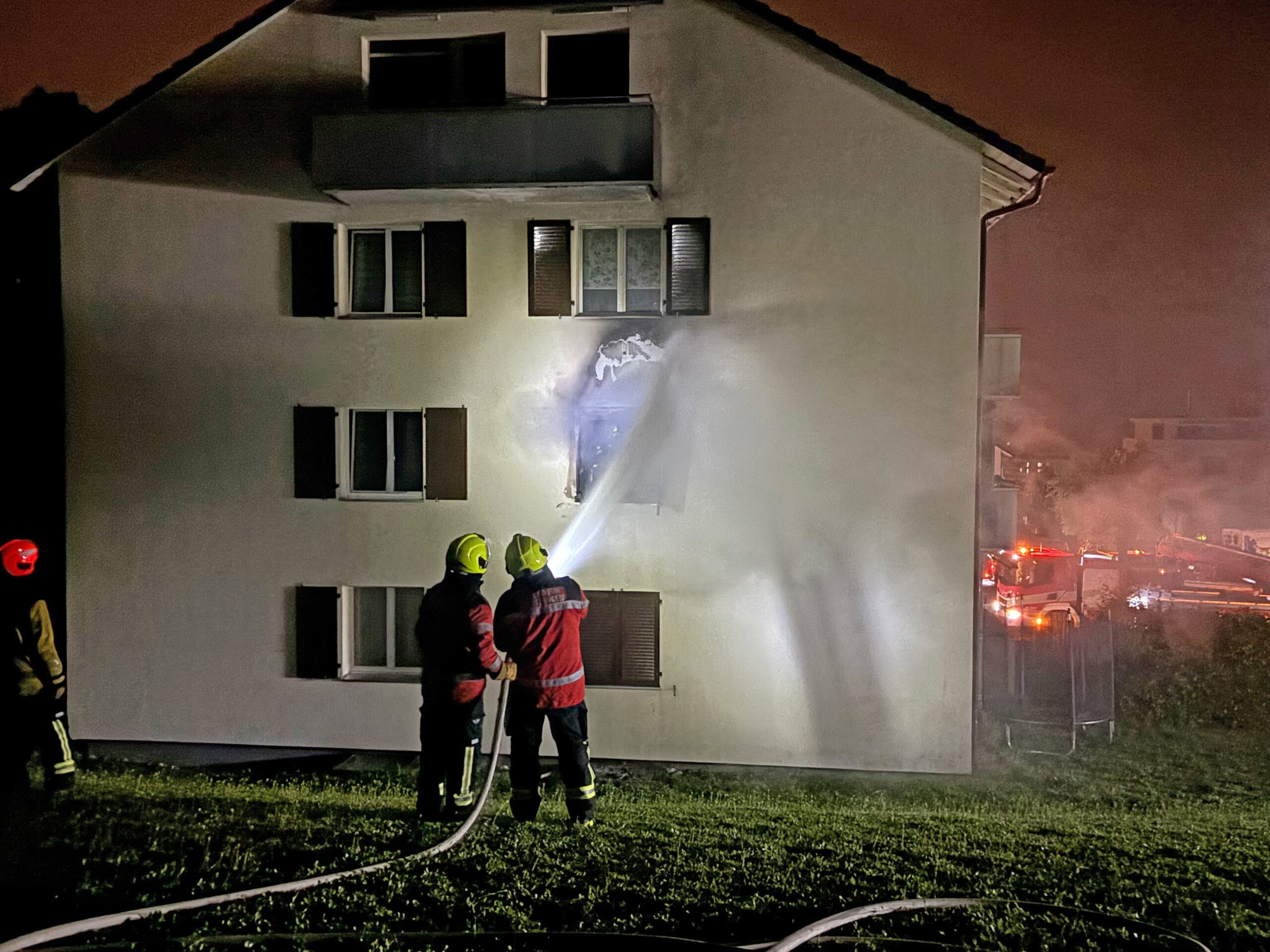 Kreuzlingen: Brand in einem Mehrfamilienhaus – Kantonspolizei Thurgau ermittelt wegen Brandstiftung