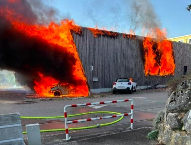 Schweres Brandereignis an der Gewerbestraße in Bellach